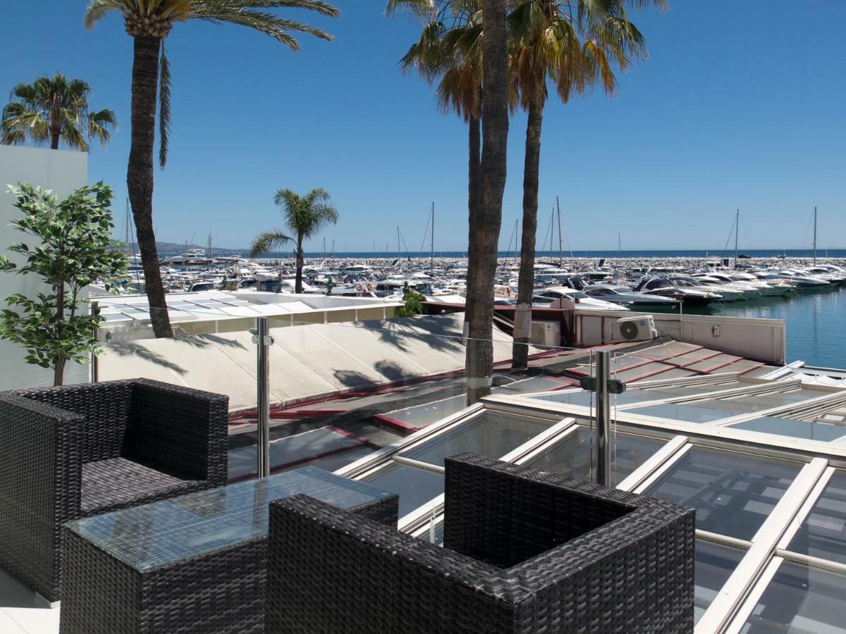 Апартаменти Front Port Line Sleeps 6 Марбелья Екстер'єр фото